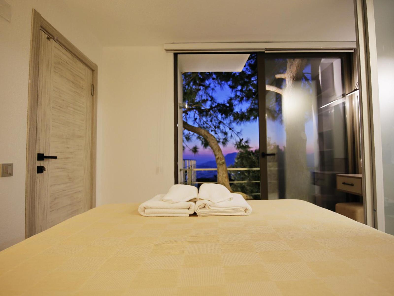 With A Private Heated Pool, Jacuzzi, Overlooking Spectacular Views Of The Sea