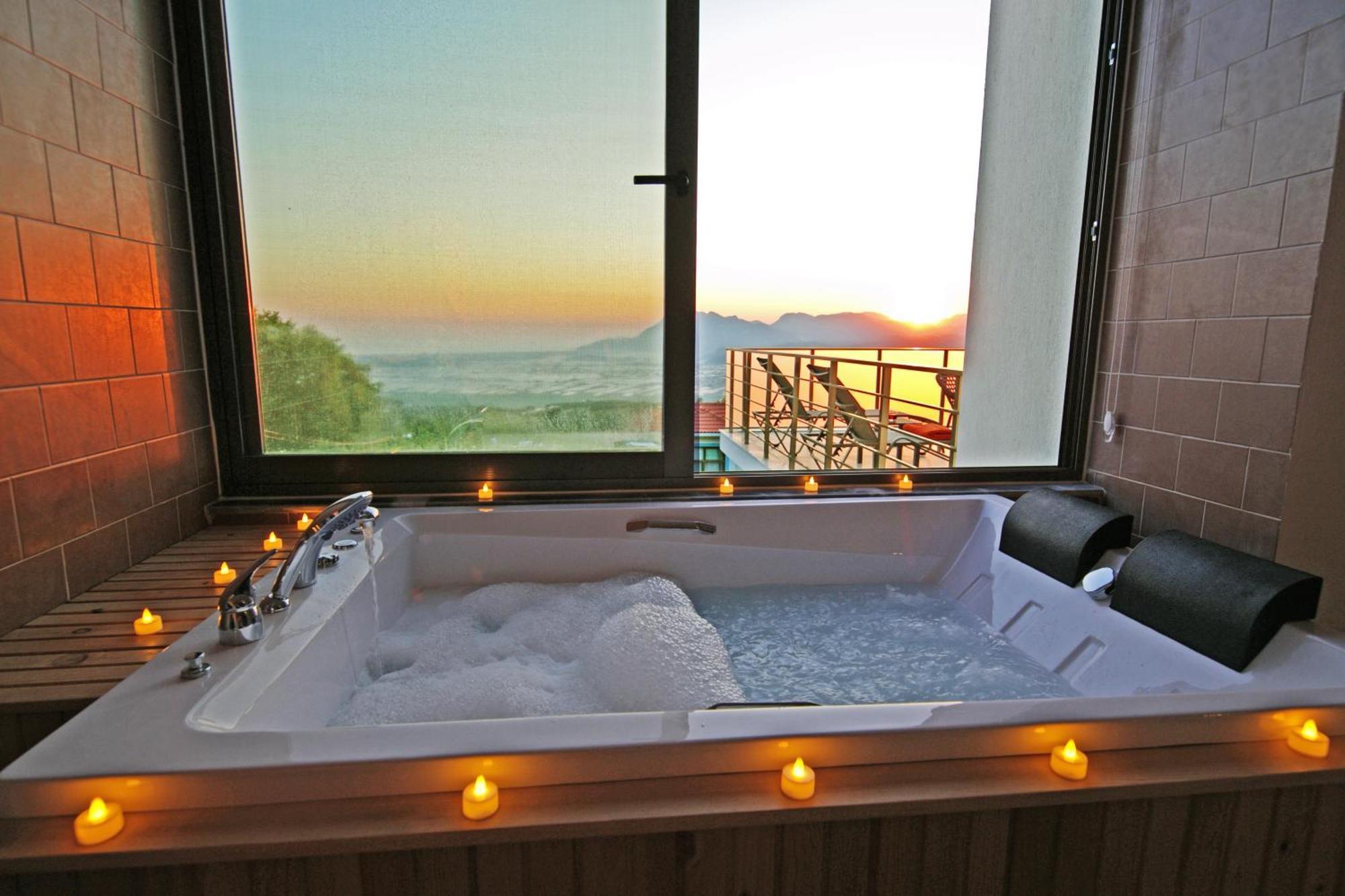 With A Private Heated Pool, Jacuzzi, Overlooking Spectacular Views Of The Sea Villa *